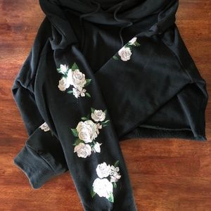 Embroidered PacSun Crop Top Hoodie